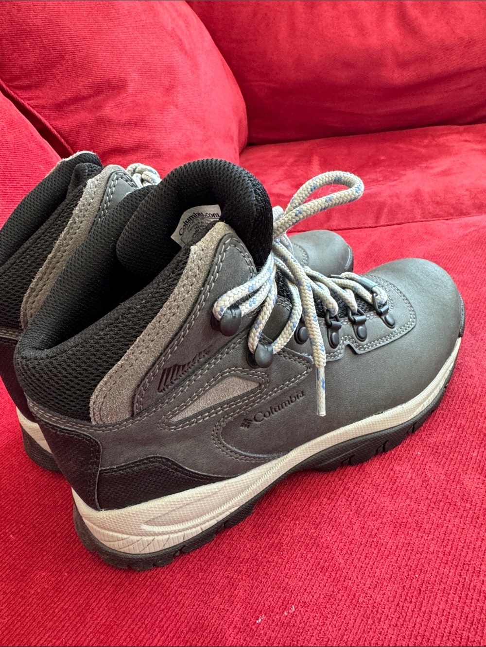 Columbia Gray Hiking Boot with Light Blue Laces - Picture 7 of 7